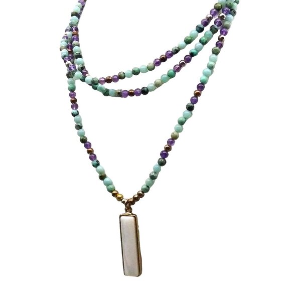 Soothing Colors Beads Rustig Necklace with Gold Edged Elongated Mother of Pearl - Picture 6 of 7